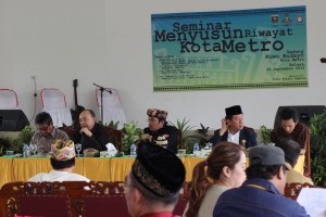 Suasana diskusi menyusun riwayat Kota Metro di Gedung Nuwo Budoyo Metro Lampung