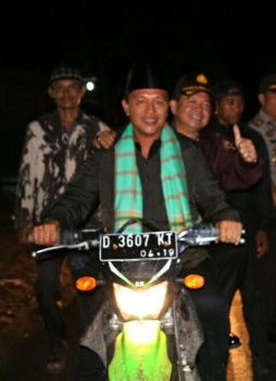 Bupati Lamteng Mustafa dan Wakapolda nail Trail 