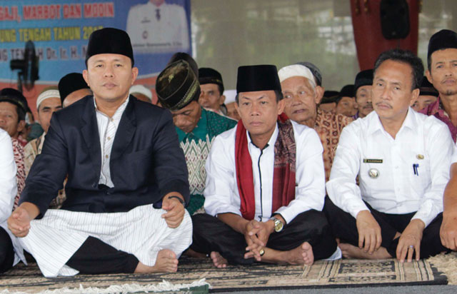 Pembagian Gaji Guru Honor,Mustafa