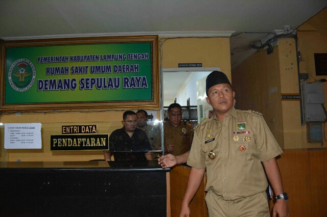 Lamteng, Mustafa, Bupati Ronda, Kece