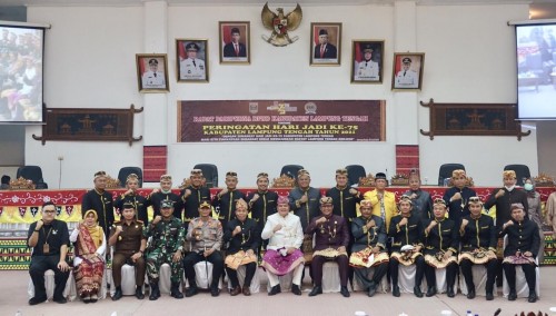 Siber Lampung, Info Lampung, Berita HUT Lampung Tengah, Hari Jadi Ke 75 Lampung Tengah, Paripurna DPRD Lampung HUT ke 75 Pemkab Lamteng