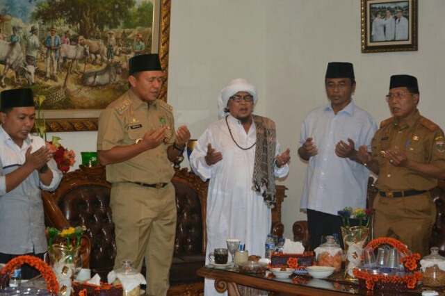 Ustad Kondang, Muzakki,
