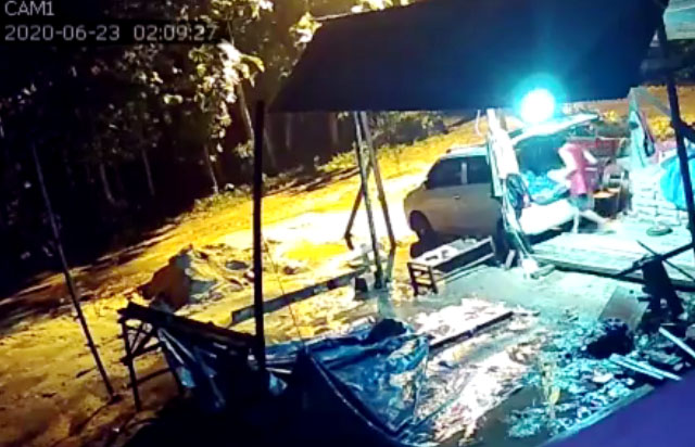 oknum PNS Satpol PP mencuri semen, saat digeledah tersangka kedapatan memilliki shabu-shabu, terekam cctv seorang satpol pp Lamteng mencuri semen, Lampung Tengah
